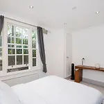 Kensington 2 Bed With Garden