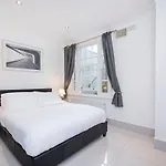 Kensington 2 Bed With Garden