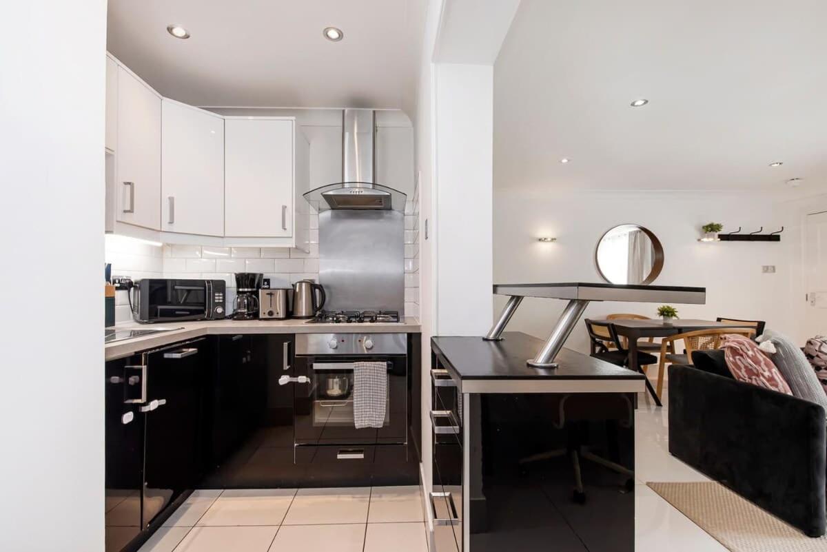 Apartment Kensington 2 Bed With Garden London