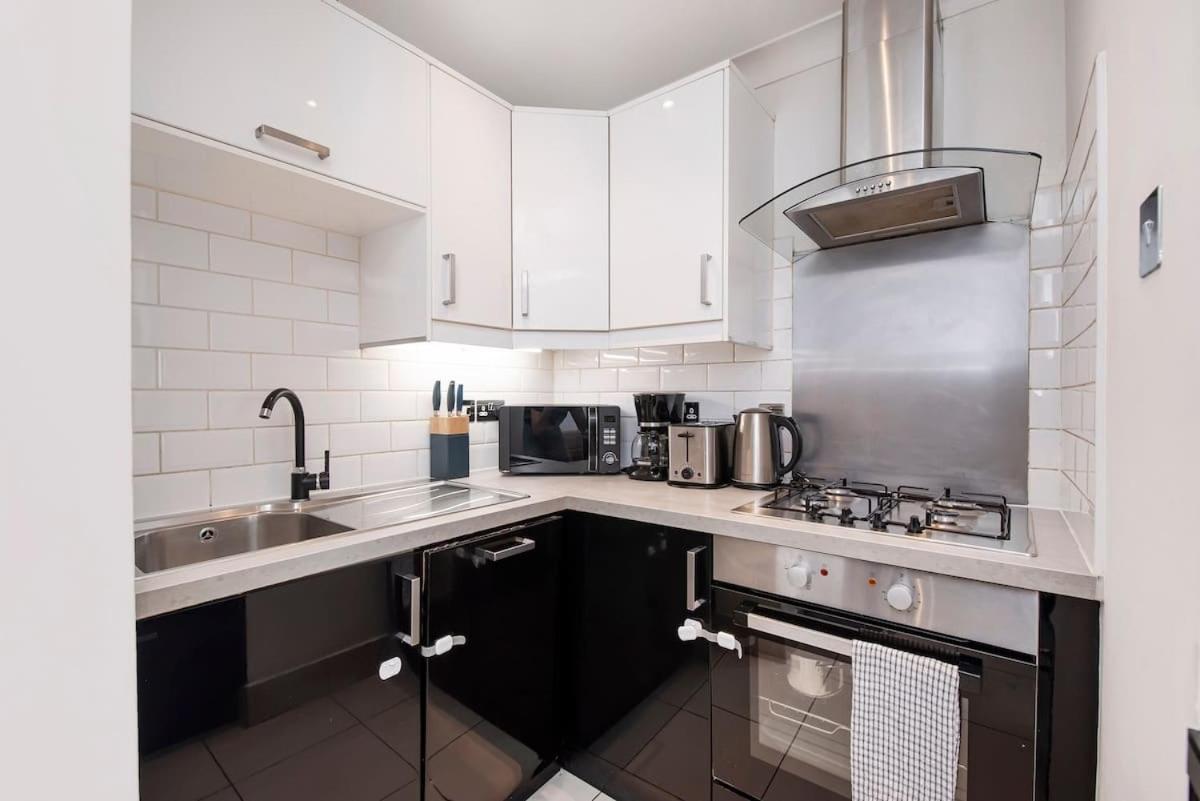 Apartment Kensington 2 Bed With Garden