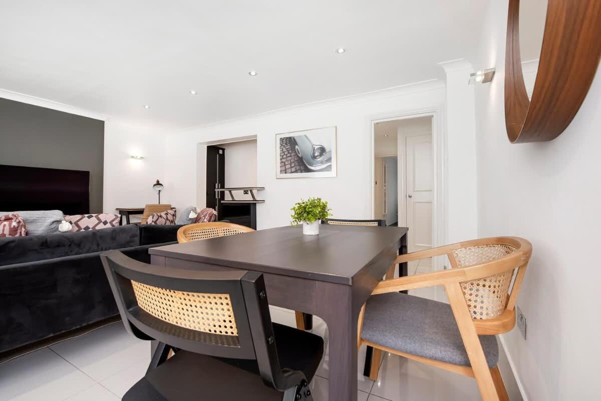 Kensington 2 Bed With Garden Apartment